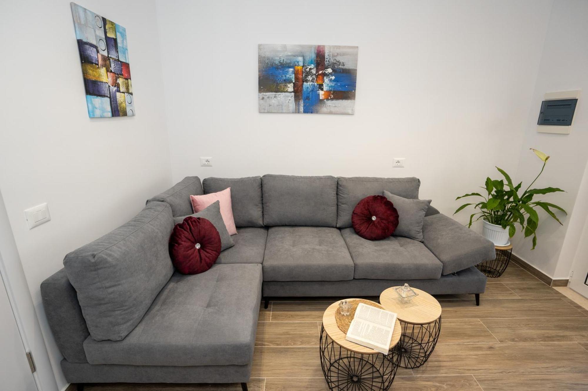 Sunnydream Apartaments Saranda Luaran gambar