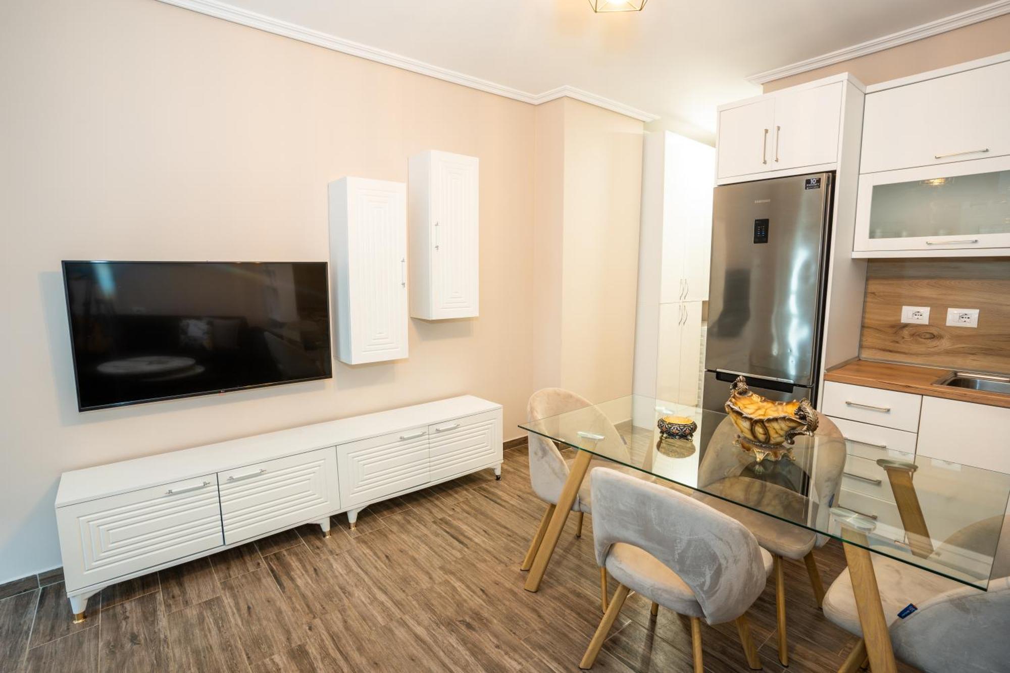 Sunnydream Apartaments Saranda Luaran gambar